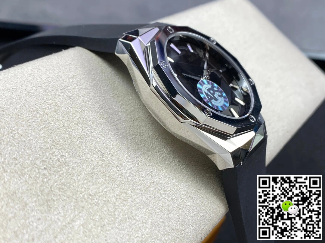 Hublot Classic Fusion 550.NS.1800.RX.ORL19 APS Factory 1:1 Best Edition Replica Watch Black Strap
